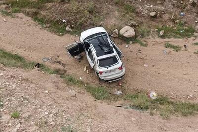 سقوط خودرو به دره در محور مهران به دهلران ۵ مصدوم برجای گذاشت