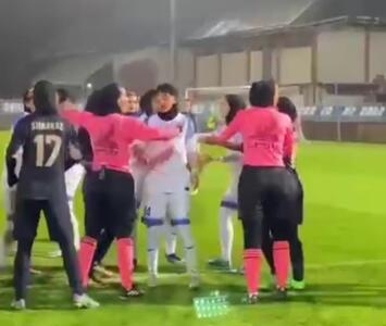 دربی بزرگ فوتبال زنان ایران، به دعوا کشید
