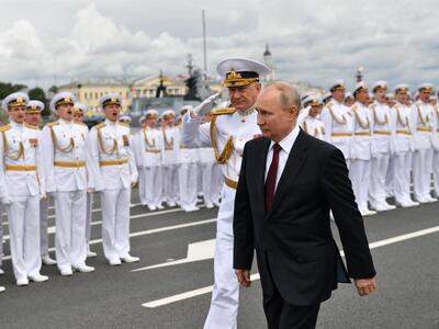 برکناری نیکولای یومنوف از فرمانده نیروی دریایی روسیه تایید شد