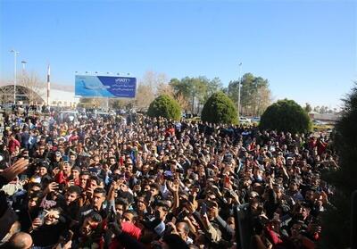 (تصاویر) استقبال مردم شیراز از «هادی چوپان»