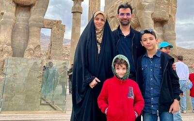عکس| آذری جهرمی با همسر و فرزندانش در سفر