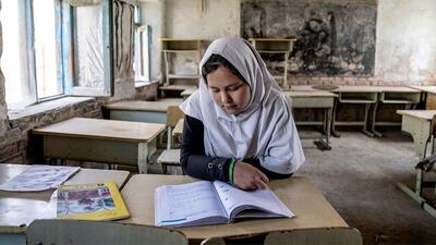 آغاز سال تحصیلی افغانستان بدون حضور بیش از یک میلیون دختر