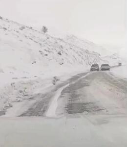 (ویدئو) بارش برف در اولین روز بهار مردم را غافلگیر کرد