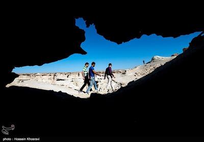 استقبال مسافران نوروزی از دره ستارگان قشم - تسنیم