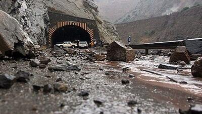 هشدار پلیس راه نسبت به ریزش سنگ در محورهای کوهستانی مازندران