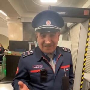 این پلیس ایرانی متروی مسکو خبرساز شد+فیلم