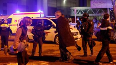 فیلم| در لحظات حمله تروریستی در سالن کنسرت مسکو چه گذشت؟