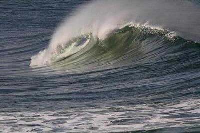 افزایش ارتفاع امواج تا بیش از ۲ متر در جنوب کشور