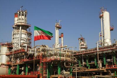 مدال طلای رشد اقتصادی ایران بر گردن صنعت نفت | اقتصاد24