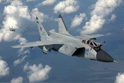 تقابل «میگ» روسیه با بمب‌افکن‌های آمریکا بر فراز دریای بارنتز
