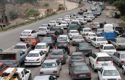 ترافیک سنگین و پرحجم در پرترددترین جاده شمالی | اقتصاد24