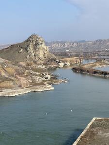 آب های نیل گون دریاچه سدقیز قلعه سی تجربه جدیدی از گردشگری آذربایجان شرقی 