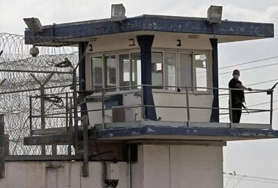 زندانیان فلسطینی تحت شکنجه شدید قرار دارند