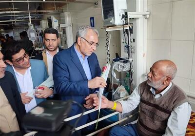 سفر وزیر بهداشت به قم/ عیادت عین اللهی از بیماران - تسنیم