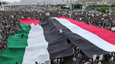 راهپیمایی میلیونی یمنی‌ها در حمایت از مردم غزه/ جنایت‌های وحشیانه دشمن صهیونیستی منجر به نابودی این رژیم خواهد شد