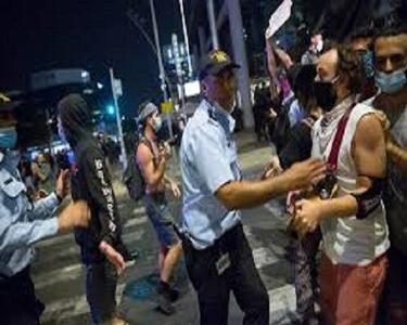 درگیری نیروهای پلیس اسرائیل با معترضین در تل‌آویو