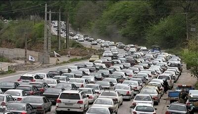 ترافیک سنگین در محورهای گیلان؛ خروج ۱.۱ میلیون خودرو از استان