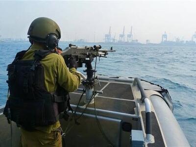 تیراندازی قایق‌های جنگی رژیم صهیونیستی به طرف ساحل شهر رفح - شهروند آنلاین