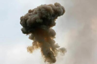 ببینید | حمله جنگنده‌های اسرائیل به دمشق؛ انفجار کنار عکس سردار سلیمانی
