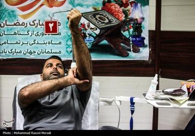 اهدای خون در شب بیست و یکم ماه رمضان - بندرعباس- عکس خبری تسنیم | Tasnim