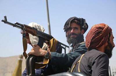 ببینید/ برخورد خشونت آمیز طالبان با معترضان در هملند
