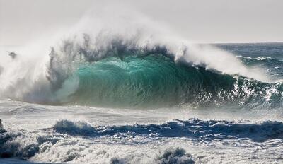 افزایش ارتفاع موج تا ۱.۵ متر در آب‌های جنوب کشور