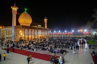 نجوای شب زنده‌داران شیرازی در شب 23 ماه مبارک رمضان+عکس - تسنیم