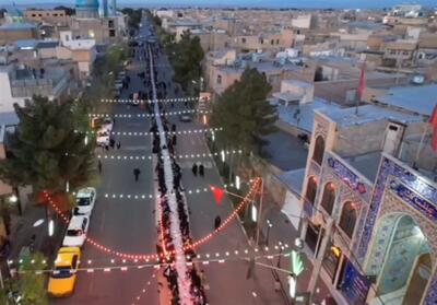 برپایی بزرگترین سفره افطاری در کاشان- فیلم دفاتر استانی تسنیم | Tasnim