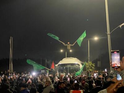 حضور ۷۰ هزار نمازگزار فلسطینی در مسجد الاقصی