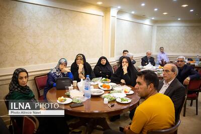 فعالین سیاسی اصلاح طلب قزوین در ضیافت افطاری حزب اتحاد ملت دور هم جمع شدند