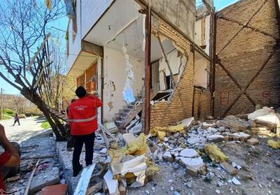 انفجار یک واحد منزل مسکونی در بروجرد + عکس - تسنیم