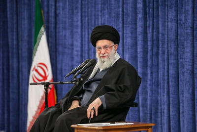 عکس | توئیت اینفلوئنسر معروف آمریکایی: خامنه‌ای رهبر عزیز، رحم نکن...