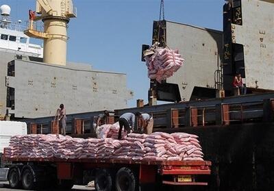 حمل بیش از 102 هزار تن کالاهای اساسی از استان بوشهر - تسنیم