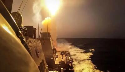 شلیک ۲ موشک به سمت یک کشتی در جنوب غرب الحدیده