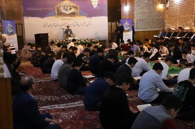 بزرگترین محفل انس با قرآن کریم دانش آموزی استان آذربایجان شرقی، برگزار شد 