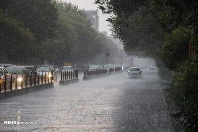 رگبار باران، رعد و برق و احتمال وقوع توفان لحظه‌ای در تهران