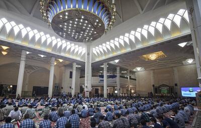 محفل بزرگ انس با قرآن دانش‌آموزان شیرازی در شاهچراغ برپا شد