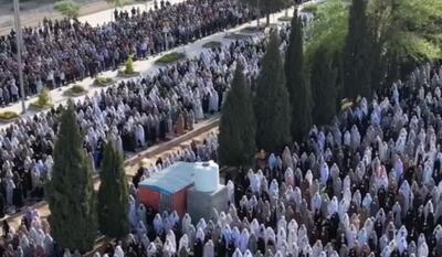 اجتماع پرشور مردم فسا در اقامه نماز عید سعید فطر