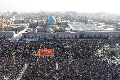 تصاویر هوایی نماز عید سعید فطر در صحن جامع پیامبر اعظم