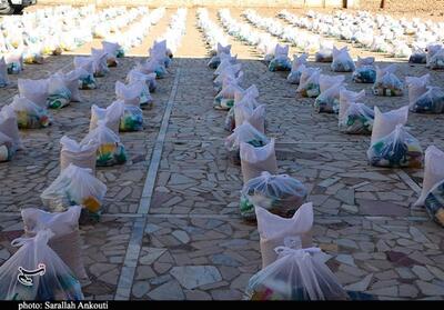 توزیع 70 هزار بسته معیشتی در استان بوشهر - تسنیم