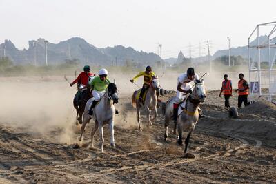 اولین دوره کورس اسب دوانی جنوب کشور برگزار شد