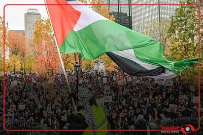 فلسطینی‌ها در تورنتوی کانادا، با حضور در خیابان‌ها، از حمله ایران به رژیم صهیونیستی تشکر و ابراز شادی کردند