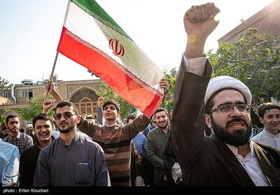 تجمع طلاب و روحانیون در حمایت از حمله سپاه به رژیم صهیونیستی - مدرسه مروی- عکس خبری تسنیم | Tasnim