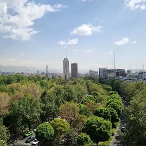 ۴ عکس فوق‌العاده زیبا که از یک خیابان در تهران ثبت شد + عکس