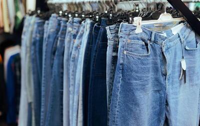 ۹ مدل شلوار جین مناسب استایل بهاری که باید در کمد خود داشته باشید | شبکه اطلاع‌ رسانی طلا و ارز