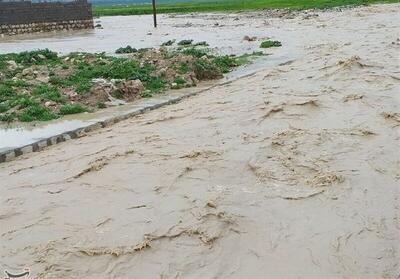 چندین محور در شرق هرمزگان به علت شدت بارندگی مسدود شد