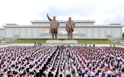 (ویدئو) گرامیداشت سالگرد تولد رهبر کره شمالی