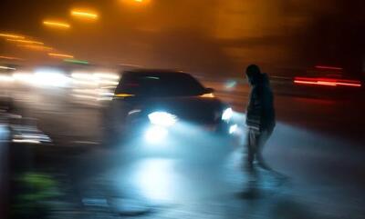 هشدار پلیس راهور تهران: عابران پیاده‌ شب‌ها لباس تیره نپوشند | روزنو