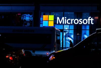رئیس مایکروسافت به شرکتی اماراتی می‌پیوندد؛ سرمایه‌گذاری ۱٫۵ میلیارد دلاری در G42 | شبکه اطلاع‌ رسانی طلا و ارز