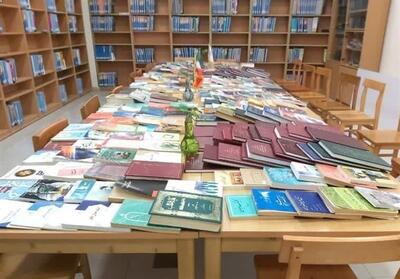 اهدای 500 جلد کتاب با‌ارزش به کتابخانه‌های عمومی بوشهر - تسنیم